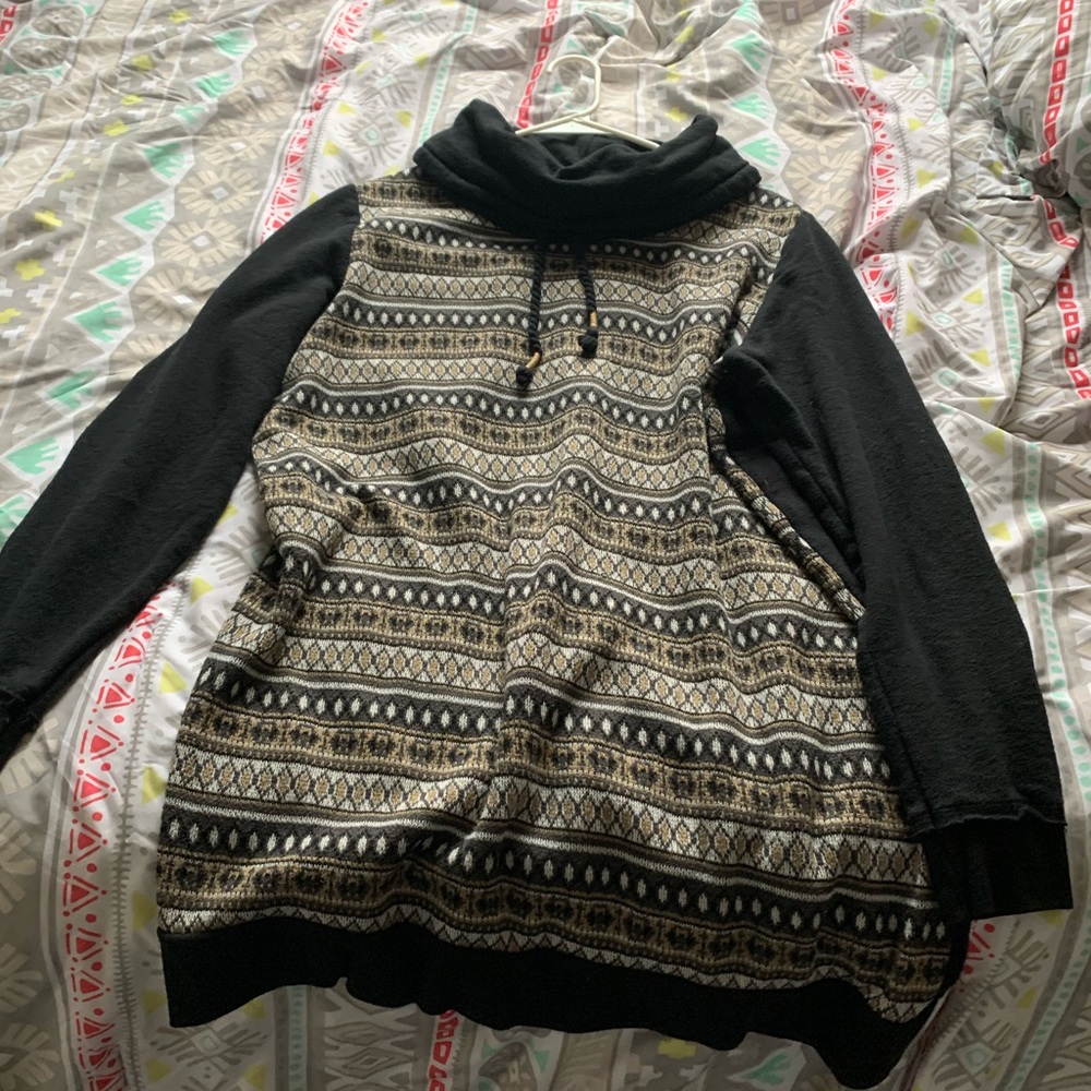 Maurice’s sweatshirt